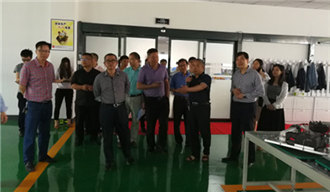 我院課題組赴漣源市開展《婁底資源型城市轉(zhuǎn)型升級，深化供給側(cè)結(jié)構(gòu)性改革》